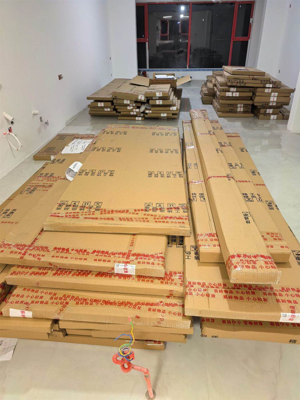 安装阶段·爱格全屋定制柜体安装施工